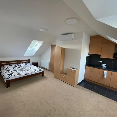 Hotel Antler