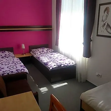 Ξενοδοχείο Antler
