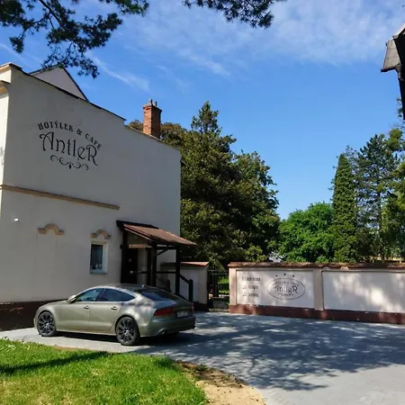 Antler 호텔 Studénka